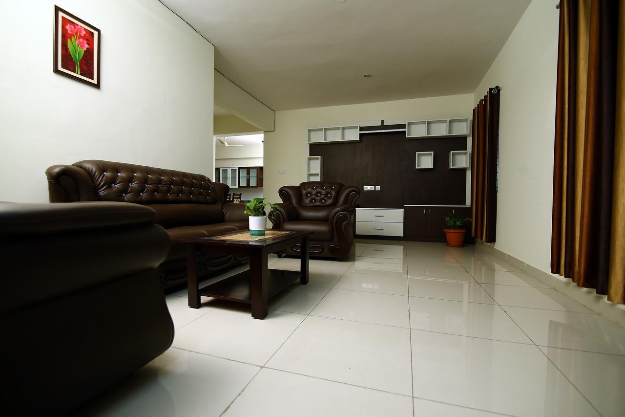 Fresh Living Prime Hitech Hotel Hyderabad Exterior foto