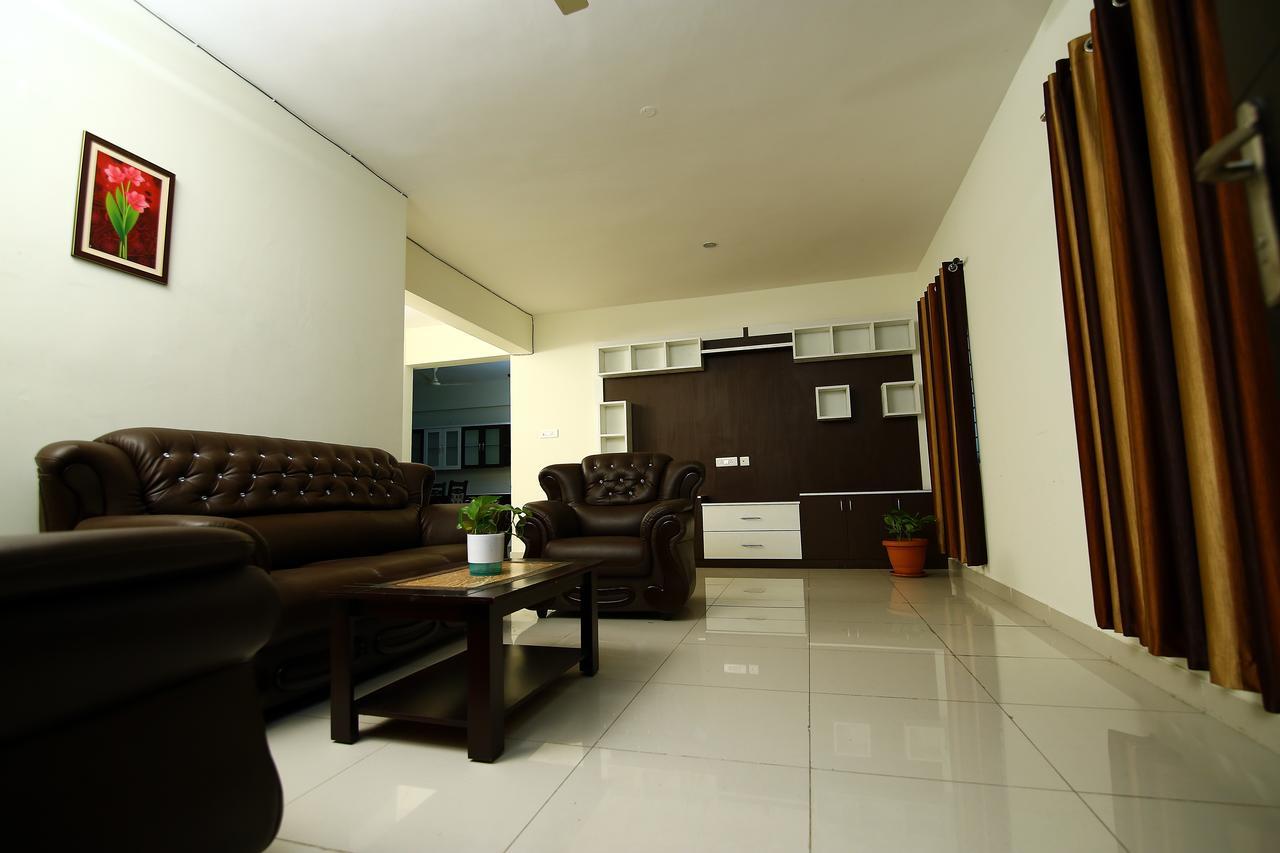 Fresh Living Prime Hitech Hotel Hyderabad Exterior foto
