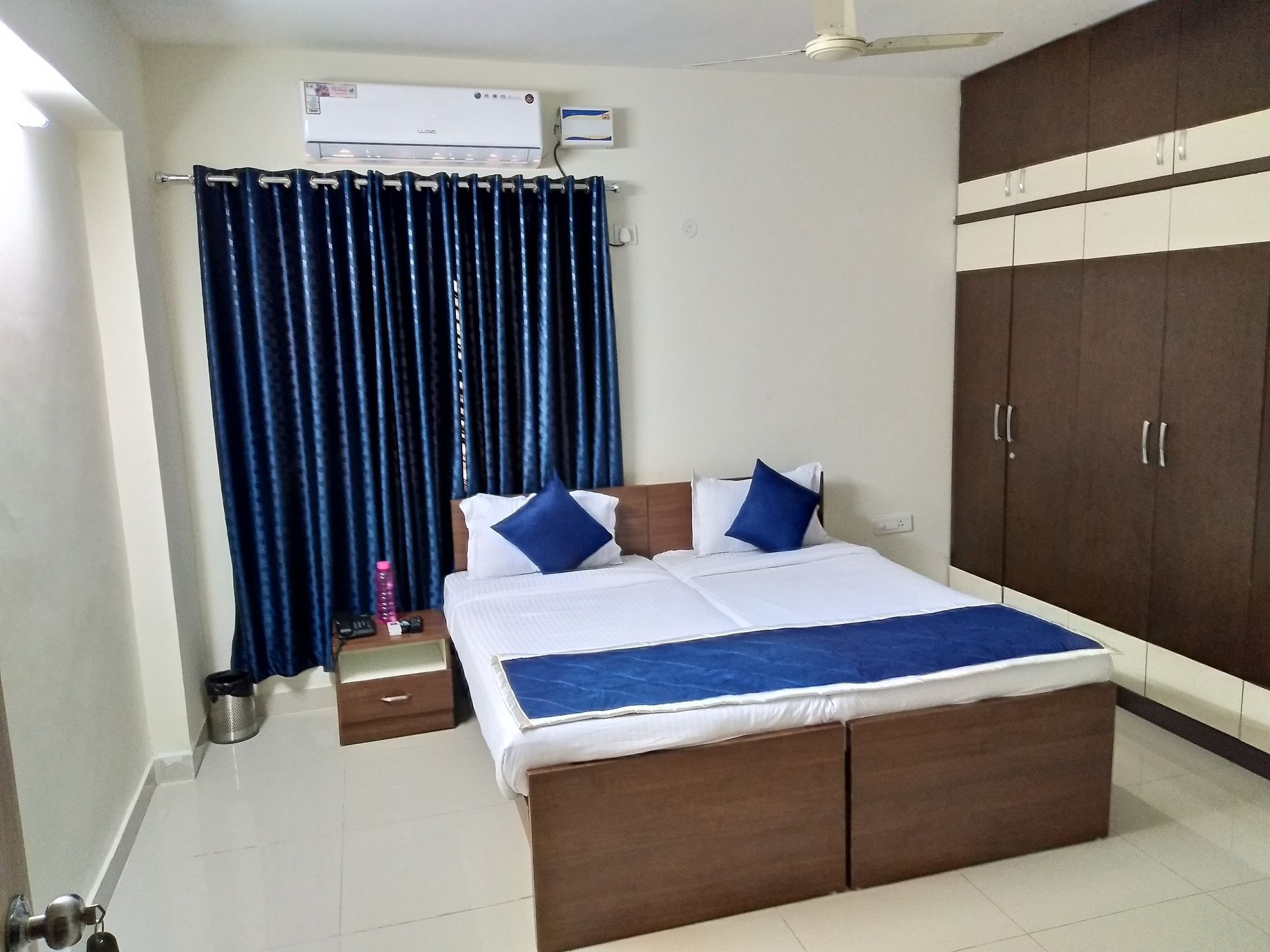 Fresh Living Prime Hitech Hotel Hyderabad Exterior foto